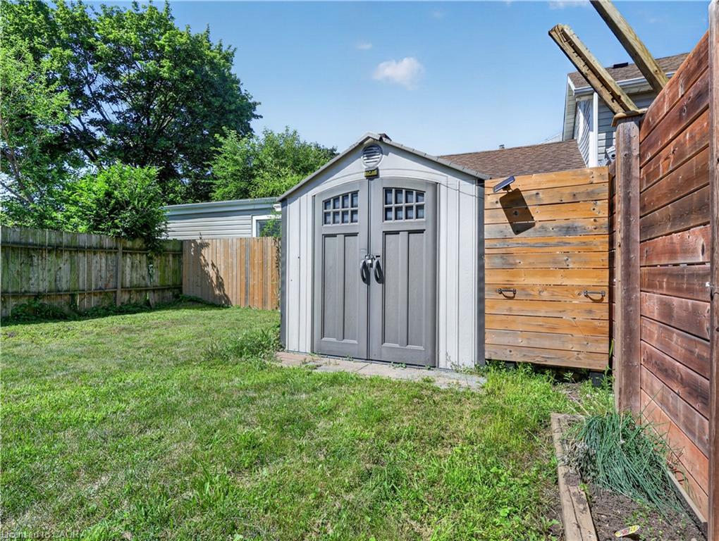 15 Catherine Street Property Photo 31