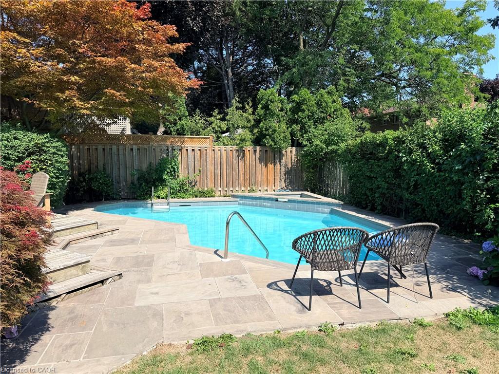 13 Mistflower Road Property Photo 47