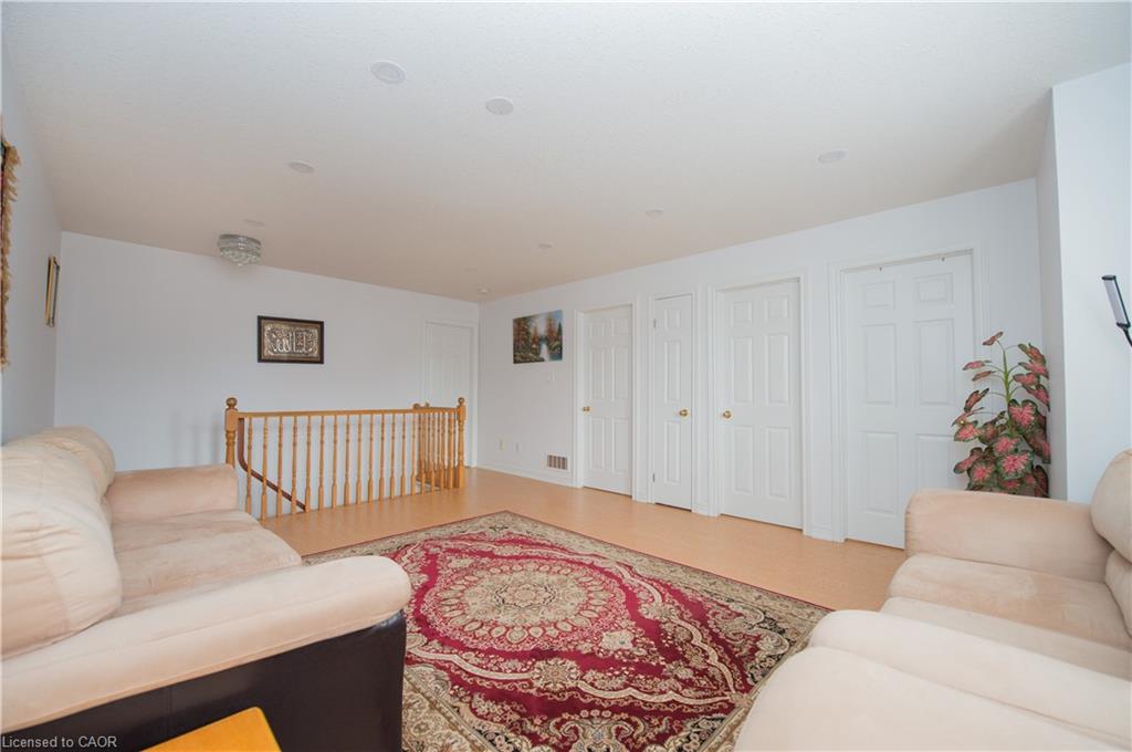 13-78 Peachwood Crescent Property Photo 18