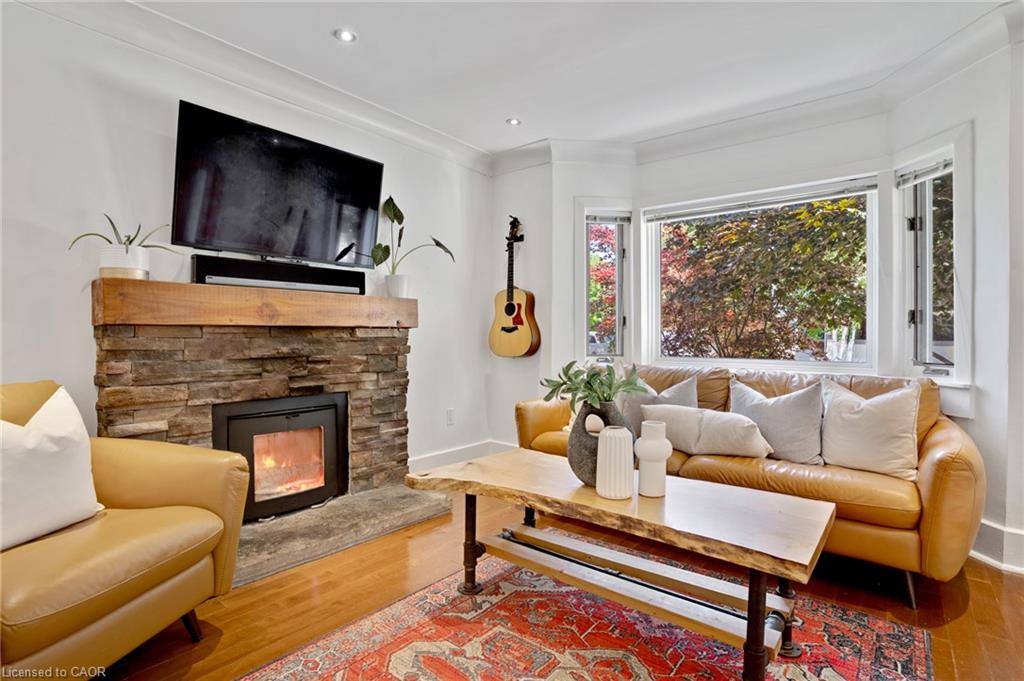 18 West River Street Property Photo 11