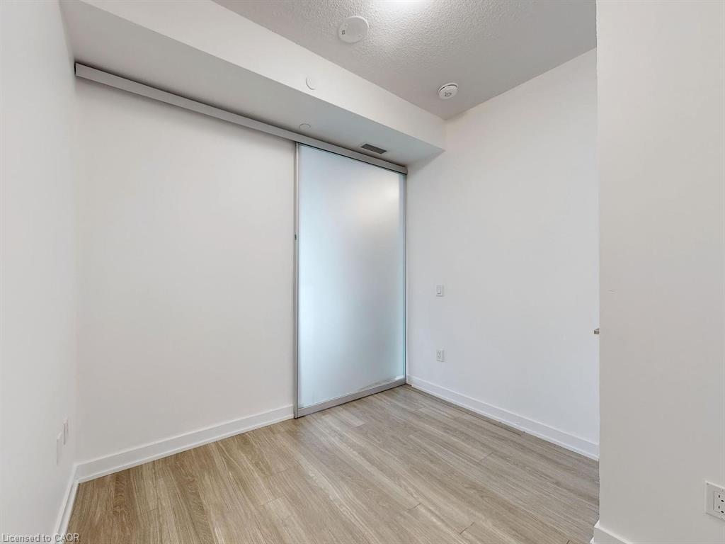 1006-4085 Parkside Village Drive Property Photo 6