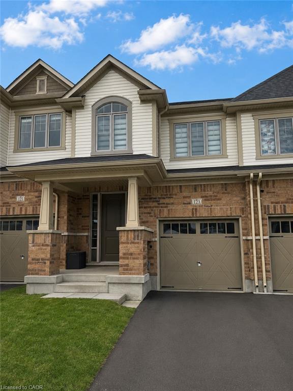 123 Broadacre Drive Property Photo 1