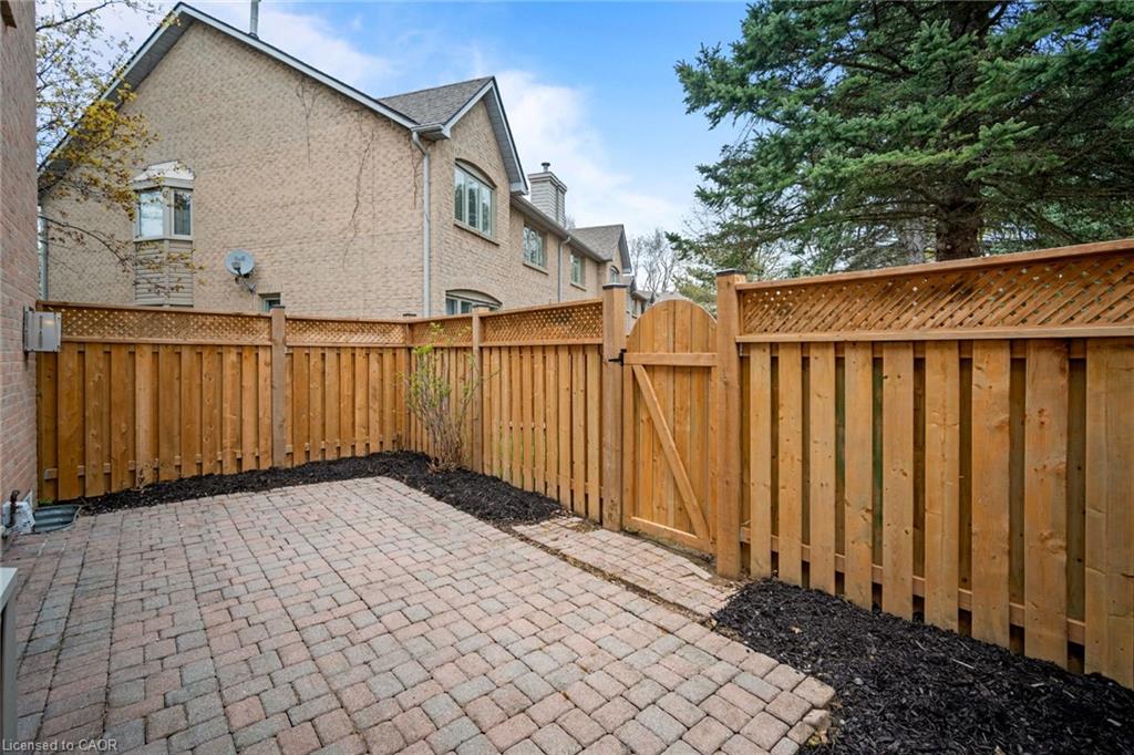 10-320 Hamilton Drive Property Photo 33