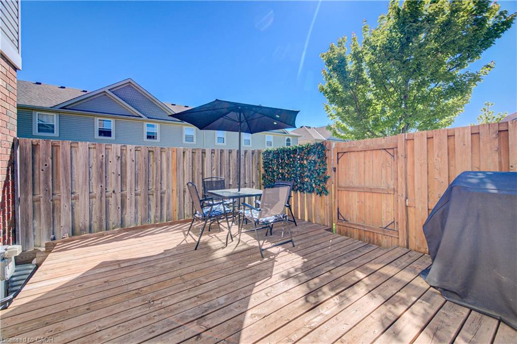 37-124 Gosling Gardens Property Photo 34