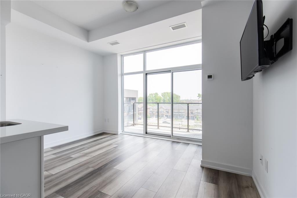 416-450 Dundas Street E Property Photo 16