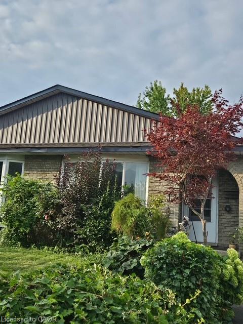 97 Guildwood Drive Property Photo 2