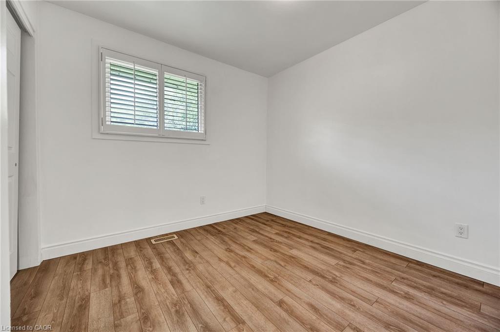 514 Fallingbrook Drive Property Photo 8