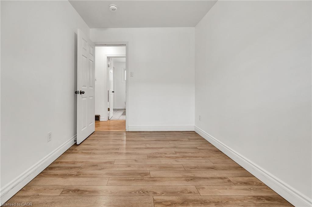 514 Fallingbrook Drive Property Photo 10