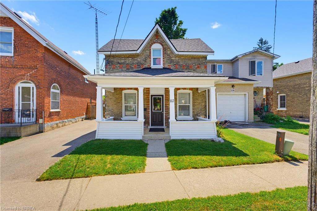 112 Grand River Avenue