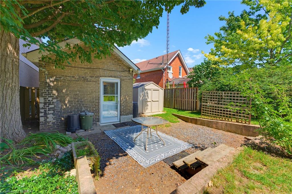 112 Grand River Avenue Property Photo 30