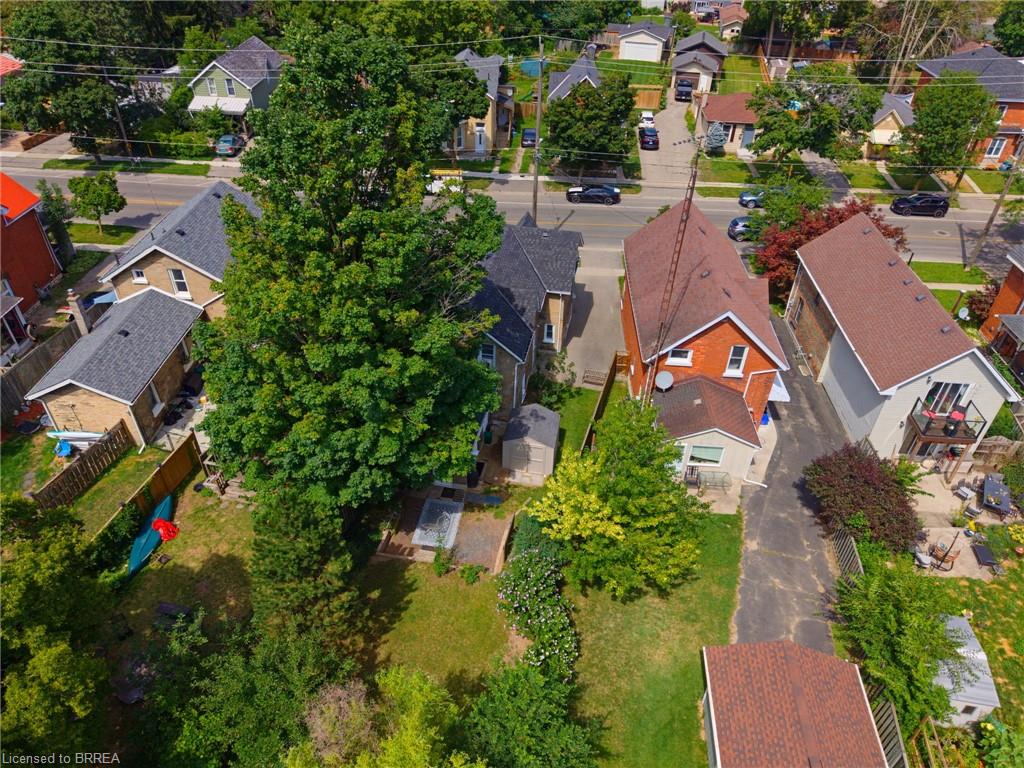 112 Grand River Avenue Property Photo 38