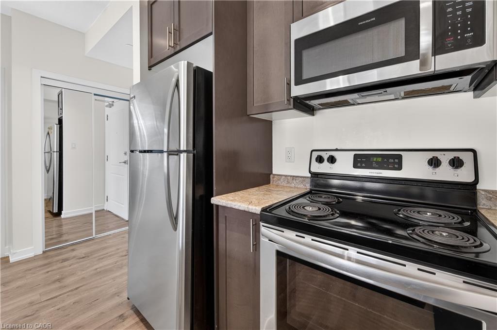 123-101 Shoreview Place Property Photo 12