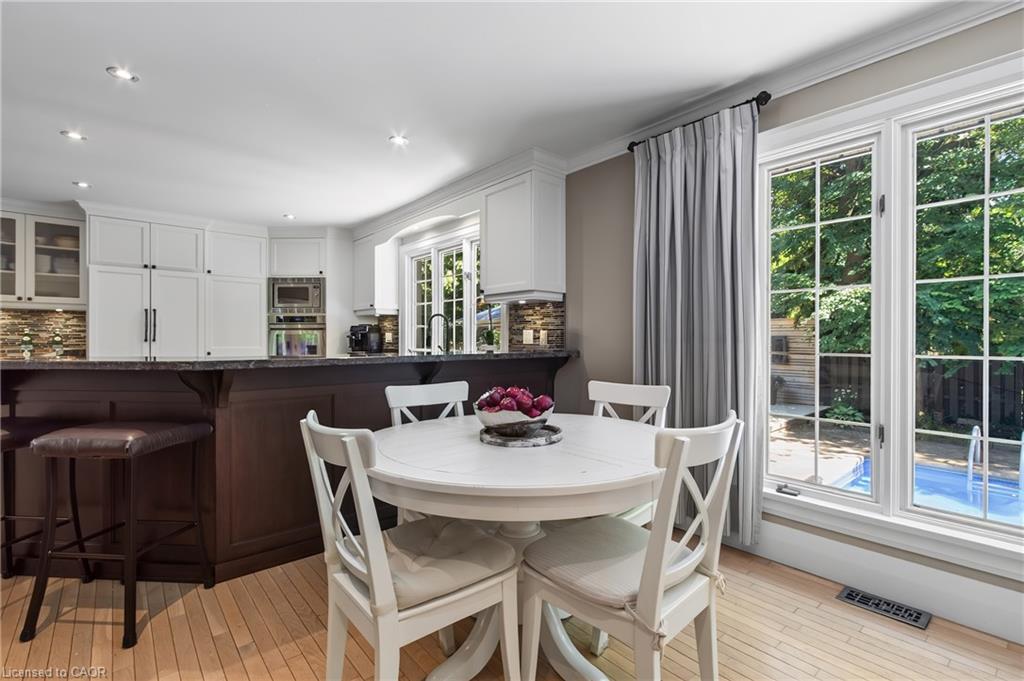 1391 Queen Victoria Avenue Property Photo 18