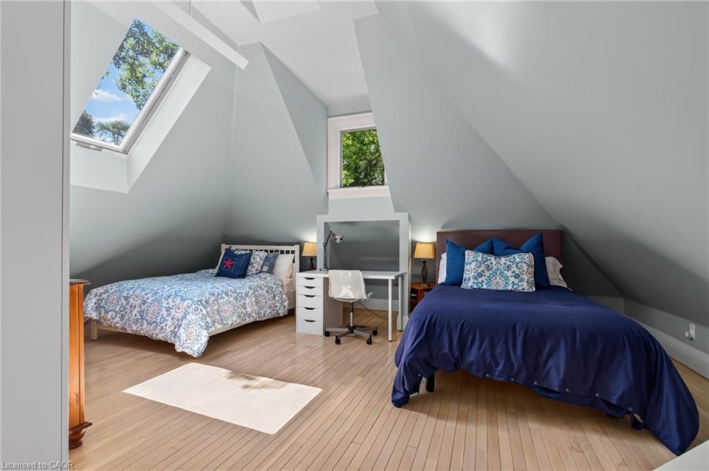 1391 Queen Victoria Avenue Property Photo 33