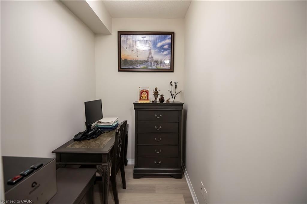 1601-75 Eglinton Avenue W Property Photo 11
