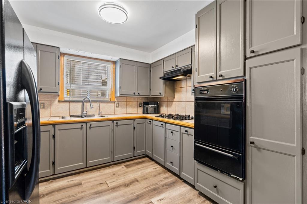 24 Bramhall Circle Property Photo 9