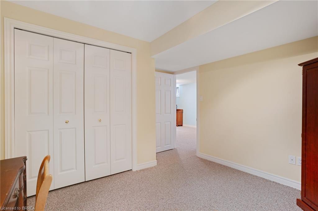 10-422 Powerline Road Property Photo 28
