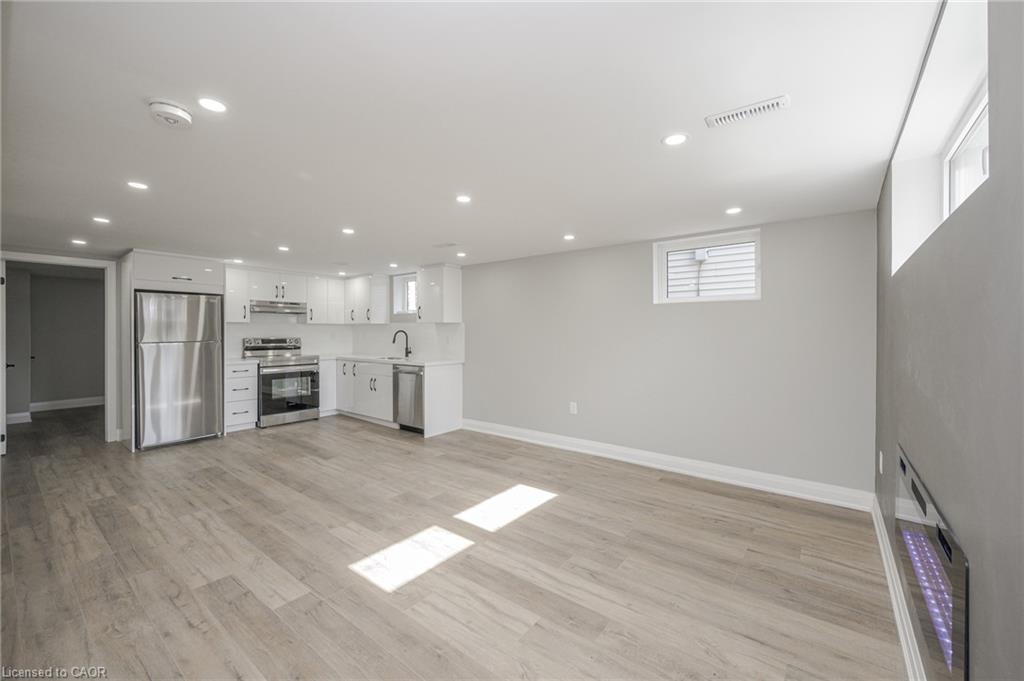 144 East 44th Street Property Photo 6