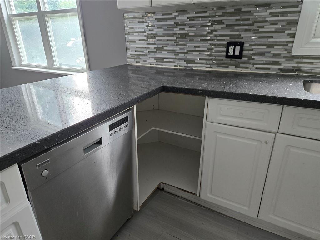 6269 Franklin Avenue Property Photo 3