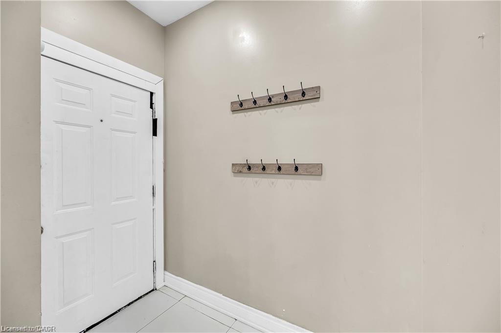 334 Cannon Street E Property Photo 3