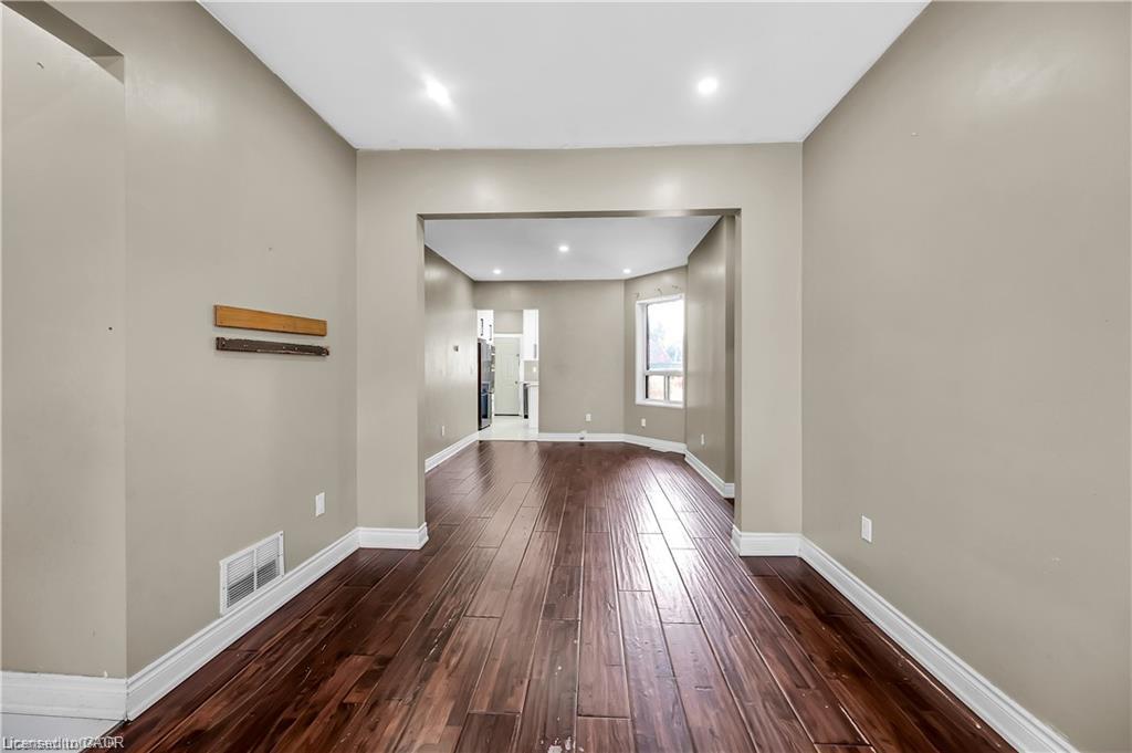 334 Cannon Street E Property Photo 5