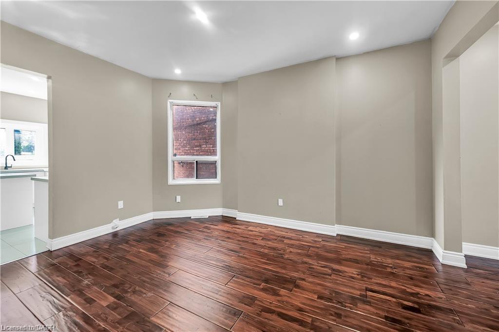 334 Cannon Street E Property Photo 8