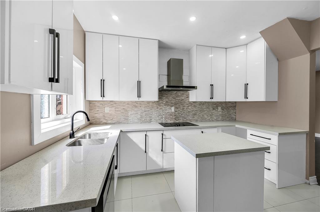 334 Cannon Street E Property Photo 12