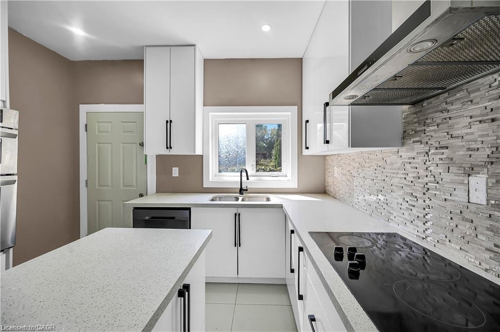 334 Cannon Street E Property Photo 15
