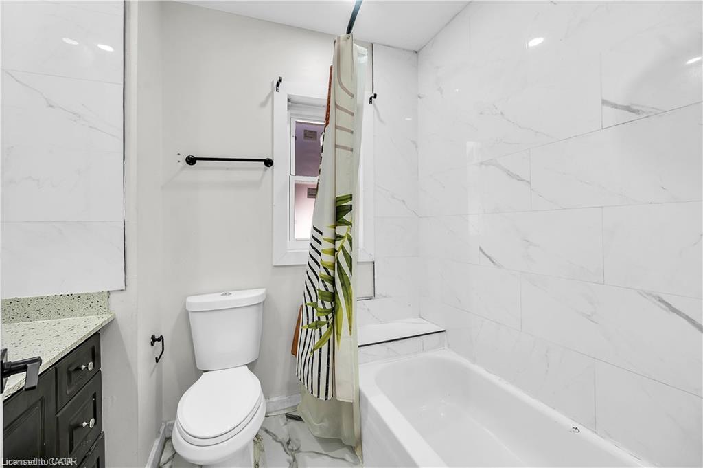 334 Cannon Street E Property Photo 19