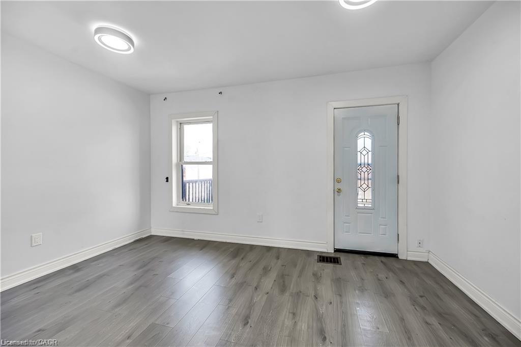 334 Cannon Street E Property Photo 24
