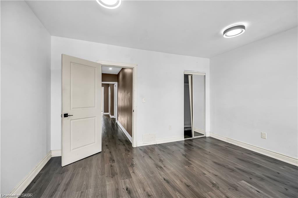 334 Cannon Street E Property Photo 26