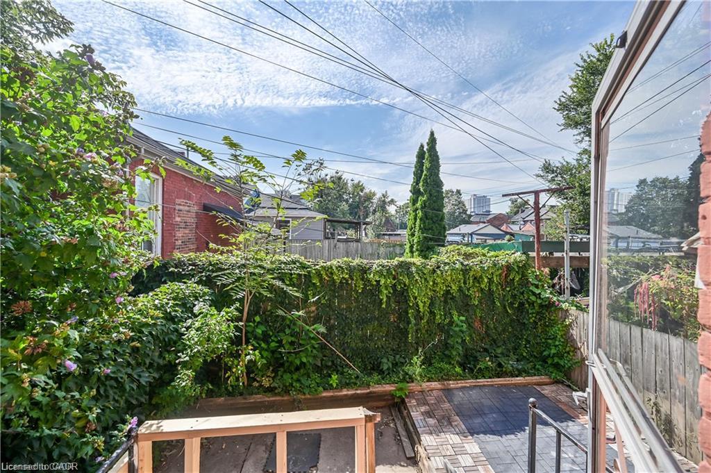 334 Cannon Street E Property Photo 33