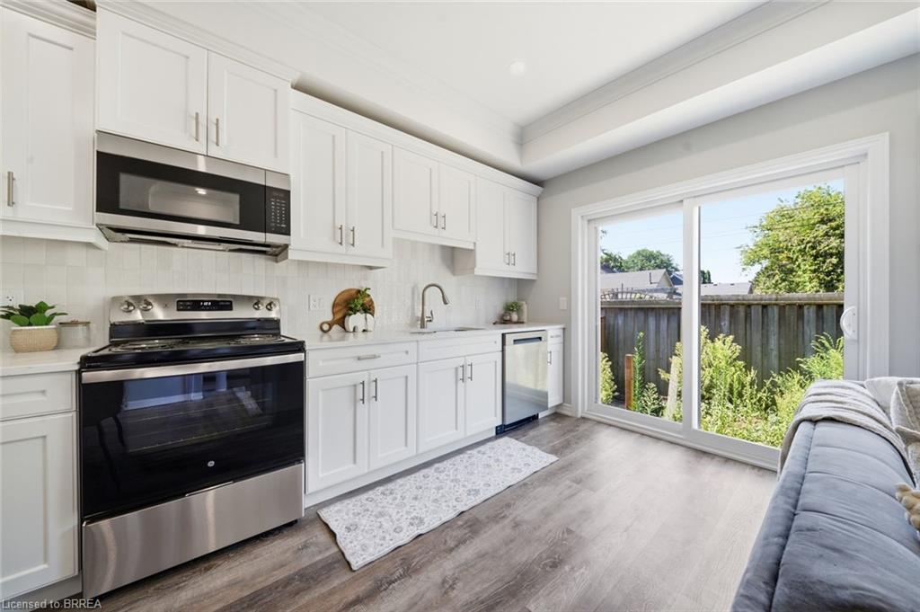 11 Ontario Street Property Photo 6