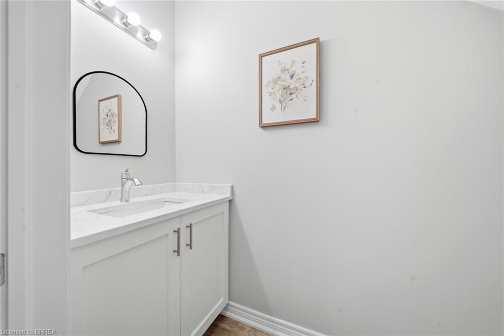 11 Ontario Street Property Photo 13