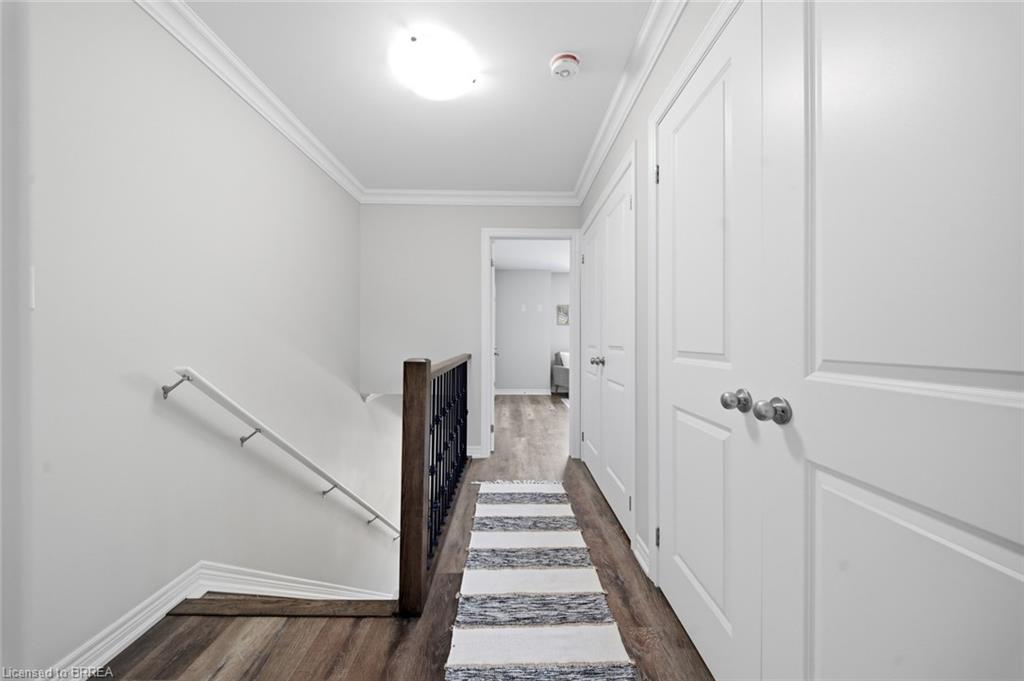 11 Ontario Street Property Photo 16