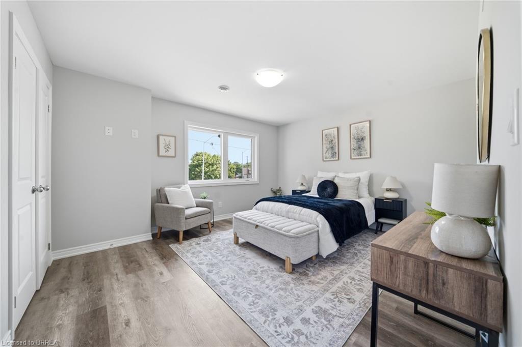 11 Ontario Street Property Photo 17