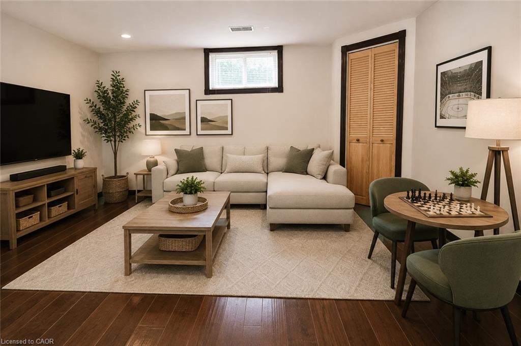 82 Elmwood Avenue Property Photo 20