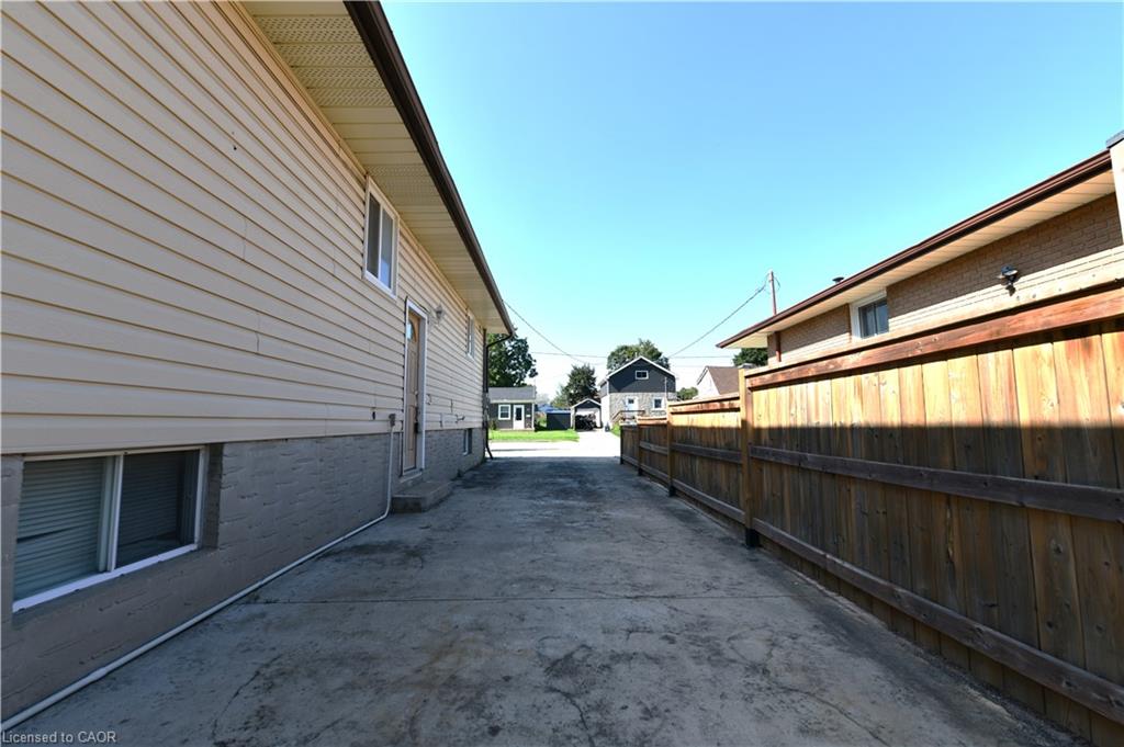 82 Elmwood Avenue Property Photo 25