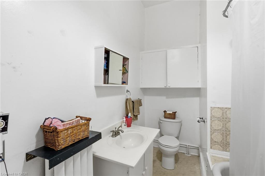 132 Emerald Street S Property Photo 39
