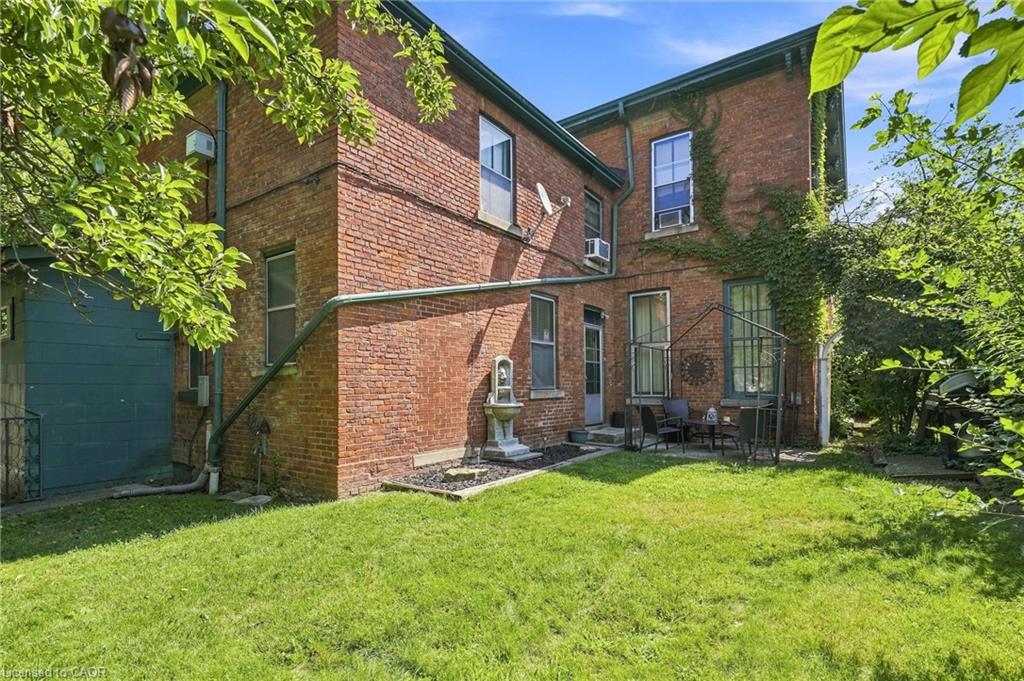 132 Emerald Street S Property Photo 45