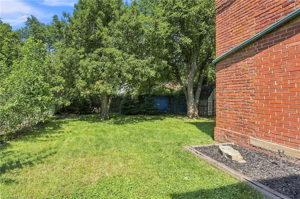 132 Emerald Street S Property Photo 47
