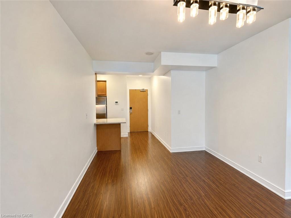 1501-1910 Lake Shore Boulevard W Property Photo 6