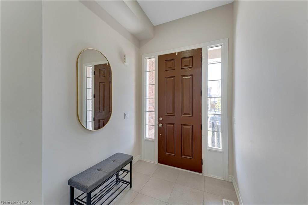 106 Haldimand Street Property Photo 4