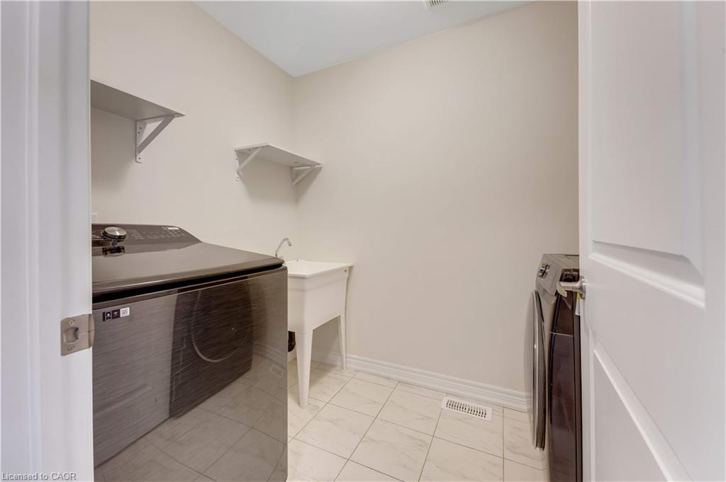 106 Haldimand Street Property Photo 30