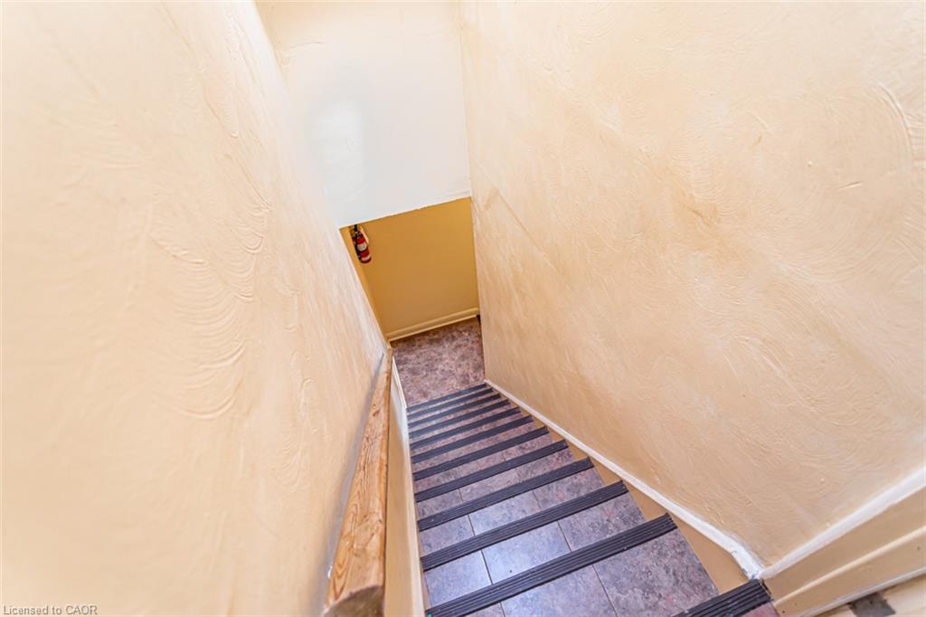 2-718 Ross Street Property Photo 2