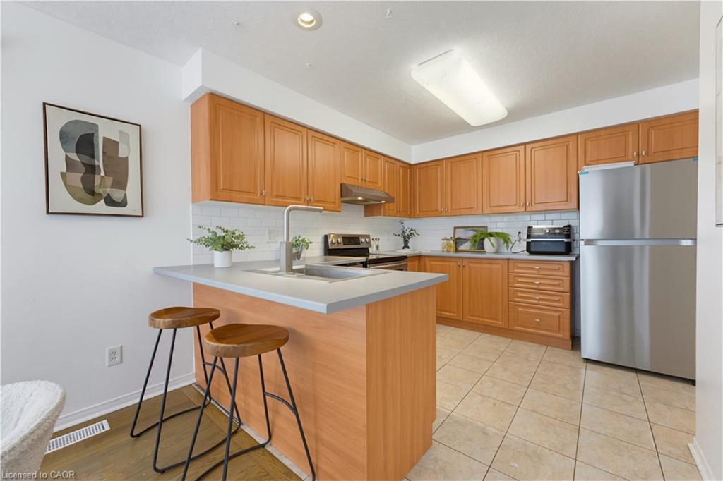 589 Mortimer Drive Property Photo 6