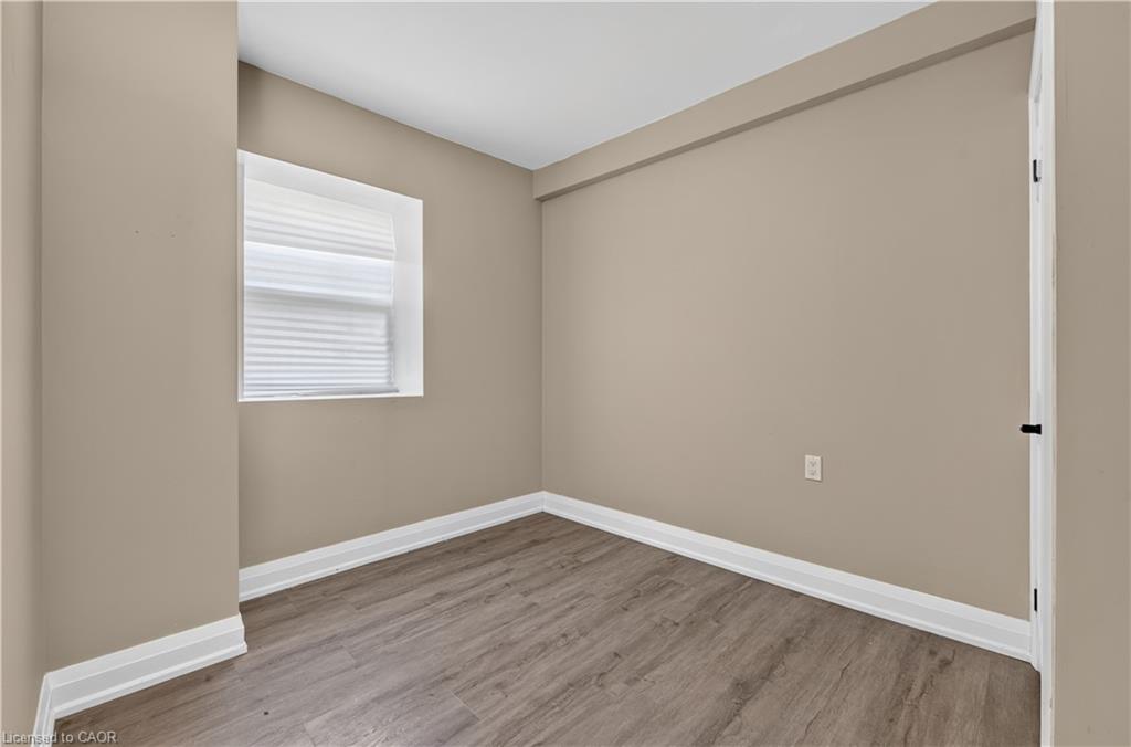 332 East Avenue N Property Photo 3