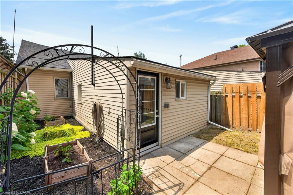 332 East Avenue N Property Photo 25