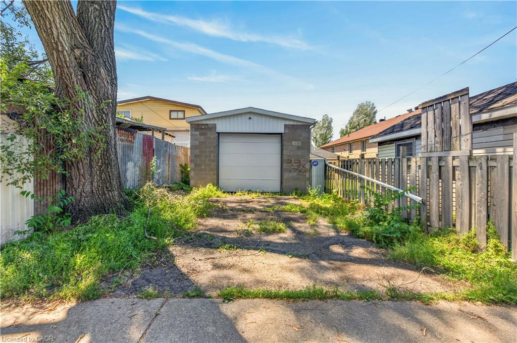 332 East Avenue N Property Photo 29