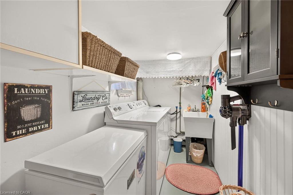 13 Paisley Avenue S Property Photo 35